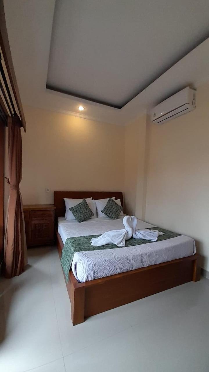 Nugraha Guesthouse 1 Ubud Buitenkant foto