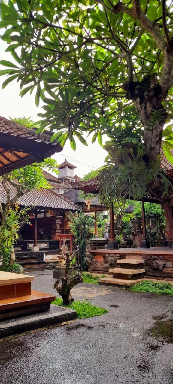 Nugraha Guesthouse 1 Ubud Buitenkant foto