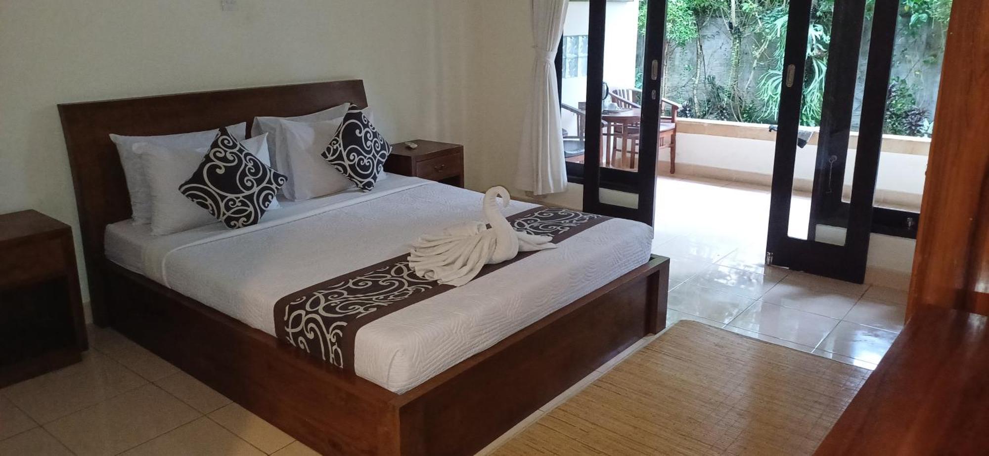 Nugraha Guesthouse 1 Ubud Buitenkant foto