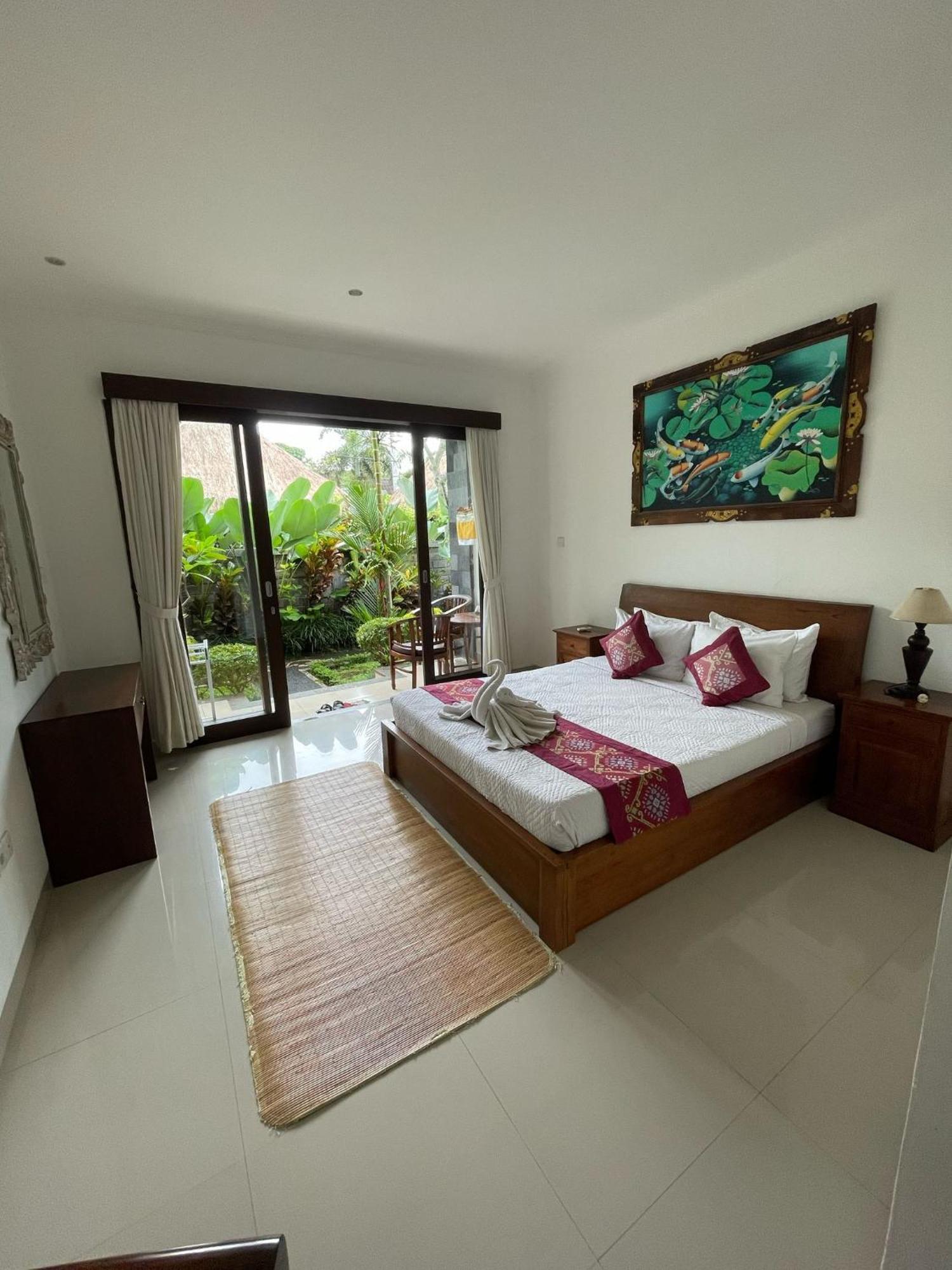 Nugraha Guesthouse 1 Ubud Buitenkant foto