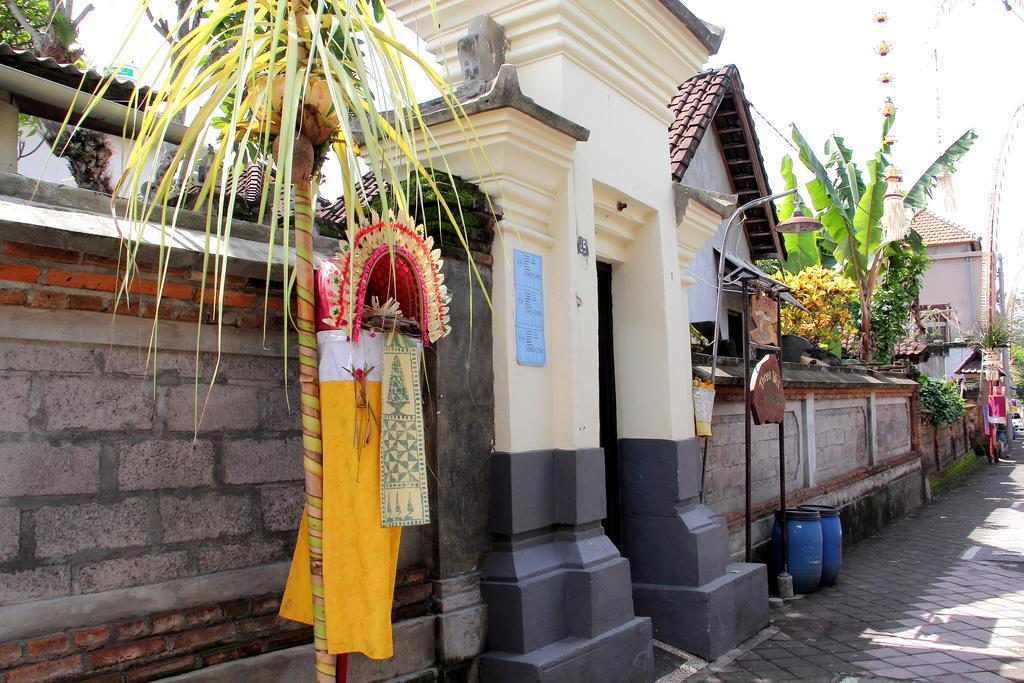 Nugraha Guesthouse 1 Ubud Buitenkant foto
