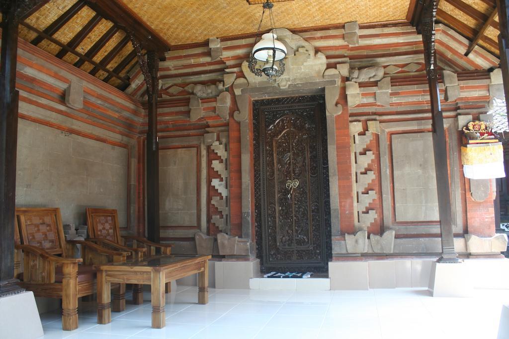 Nugraha Guesthouse 1 Ubud Buitenkant foto